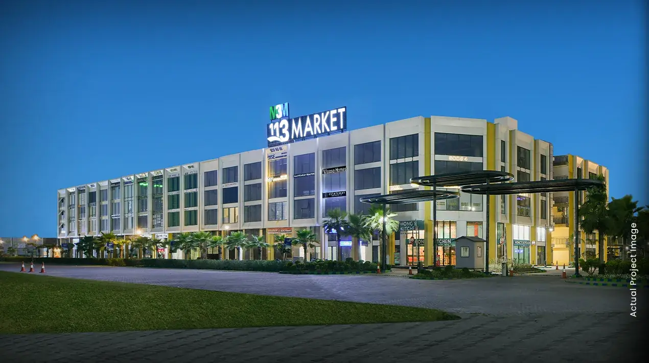 M3M 113 Market – the market at dusk