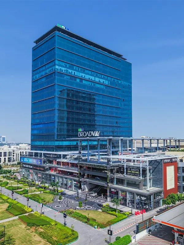 M3M Broadway – office tower above the retail boulevard (actual photograph)