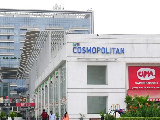 M3M Cosmopolitan – main facade with shopfronts (actual photograph)