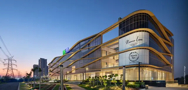 M3M Prive 73 – the completed retail building on Golf Course Extension Road