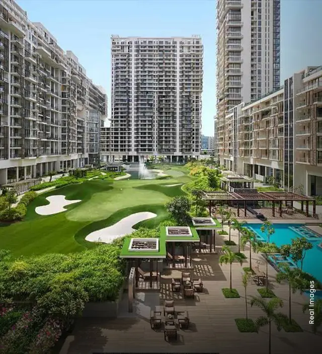 M3M Golf Estate – golf greens and pool courtyard (real image)